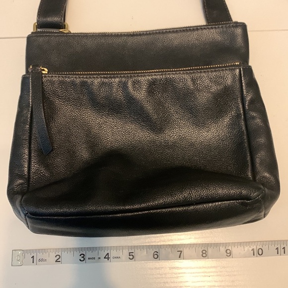 Fossil Crossbody - Picture 8 of 10